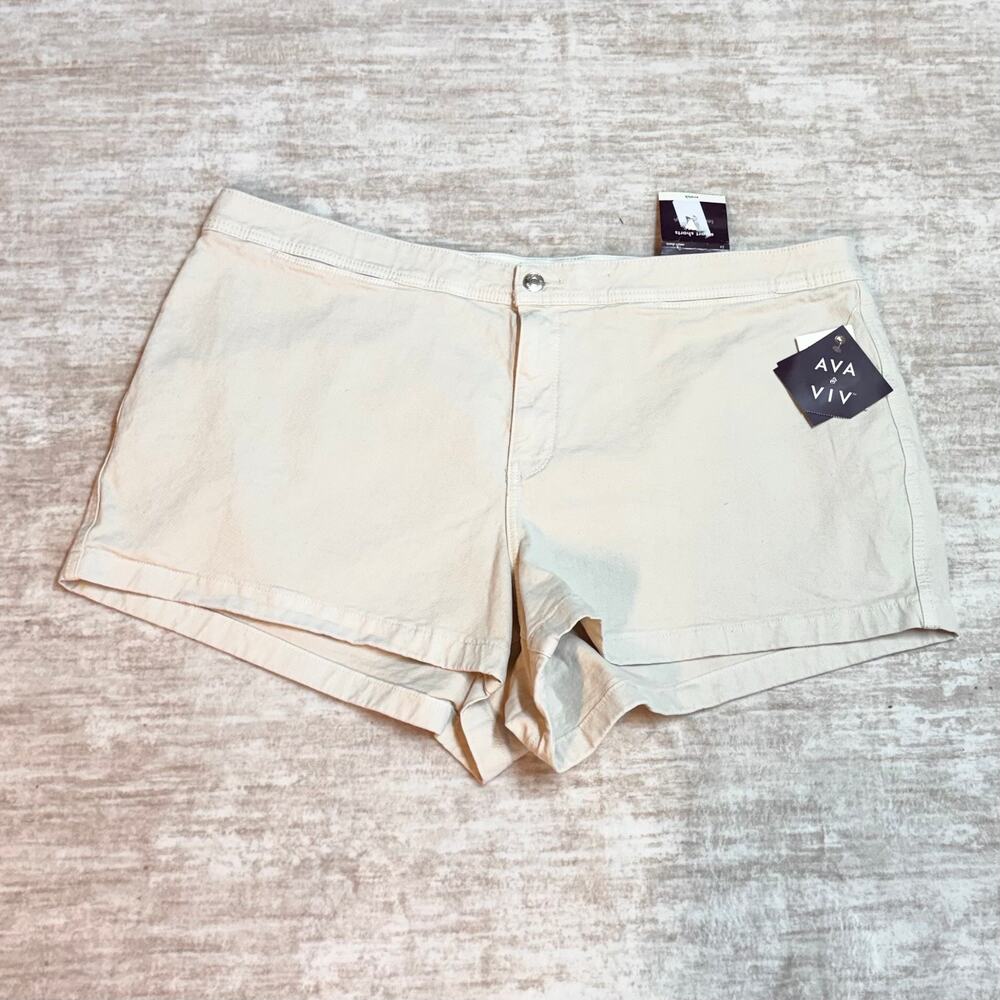 Ava & Viv Women’s 24 Plus Beige Comfort Waist Stretch High Rise Smart Shorts New